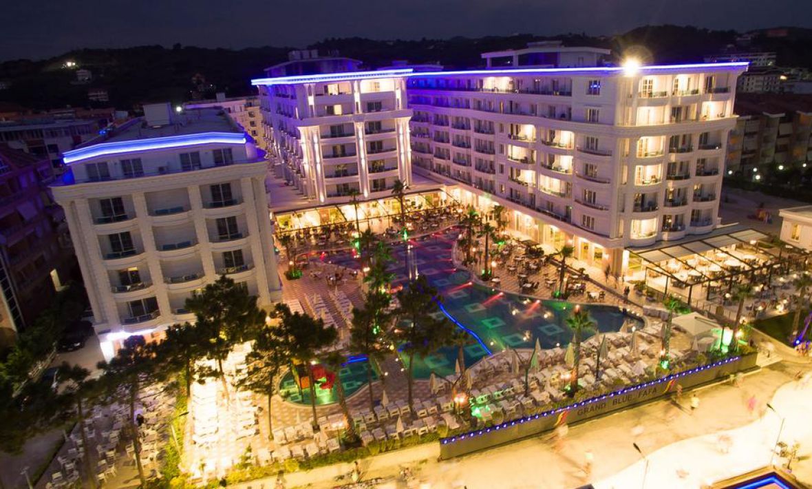 Hotel Grand Blue Fafa Durrës